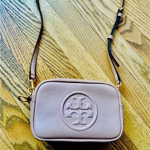 Tory Burch Perry Bombe Mini Bag